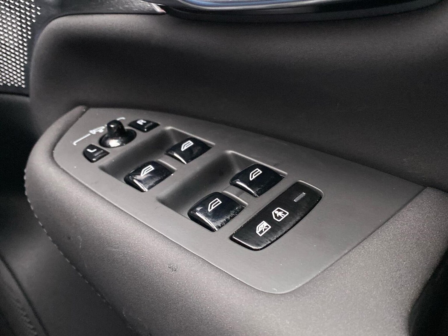 Used Volvo XC90 2025 for sale - 78191087: Photo 23