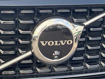 Used Volvo XC40 2025 for sale - 79717778: Photo