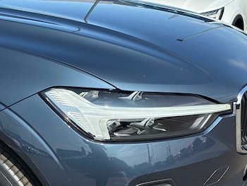 Used Volvo XC60 2022 for sale - 79330235: Photo