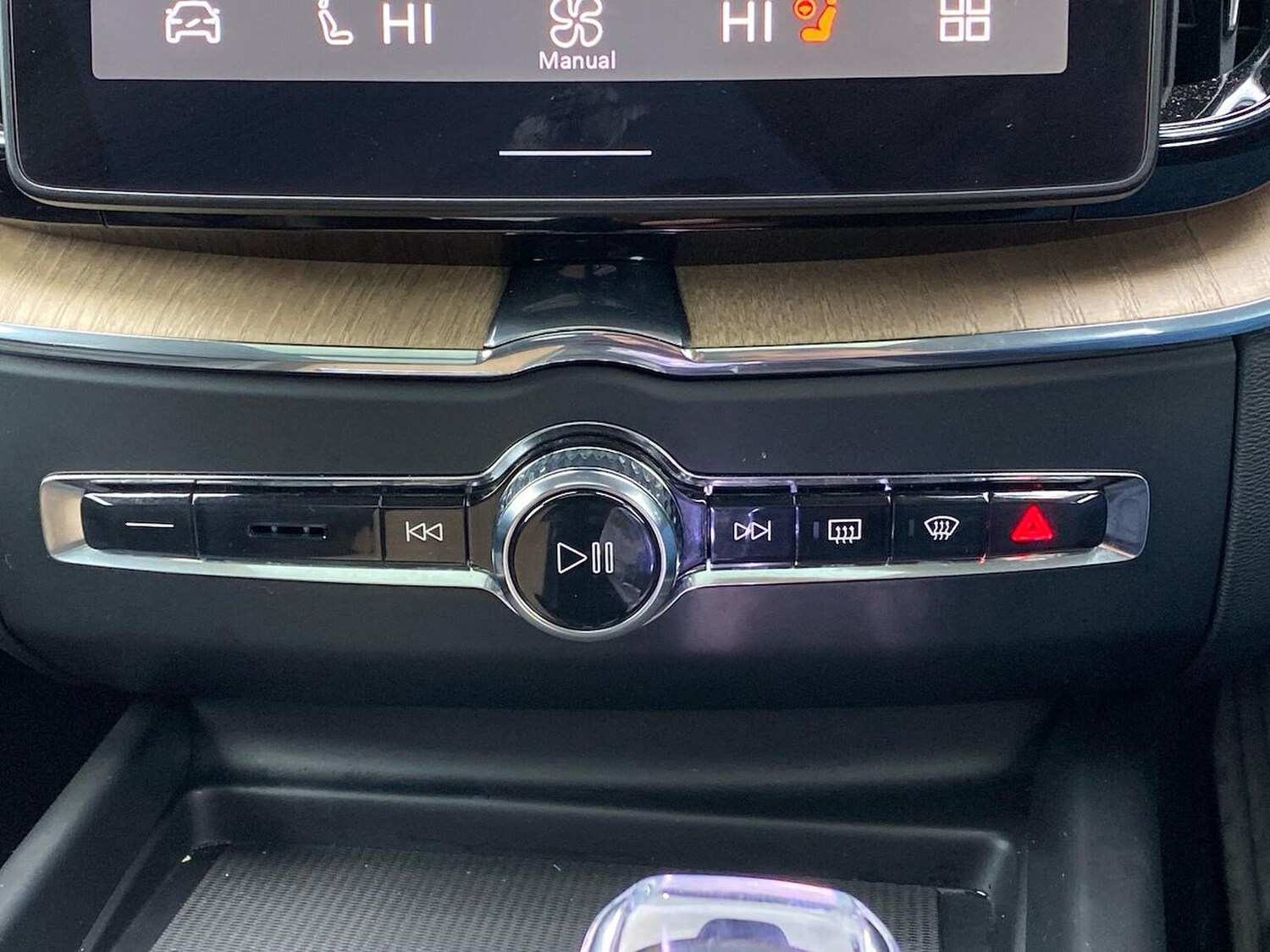 Used Volvo XC60 2025 for sale - 77901699: Photo 12