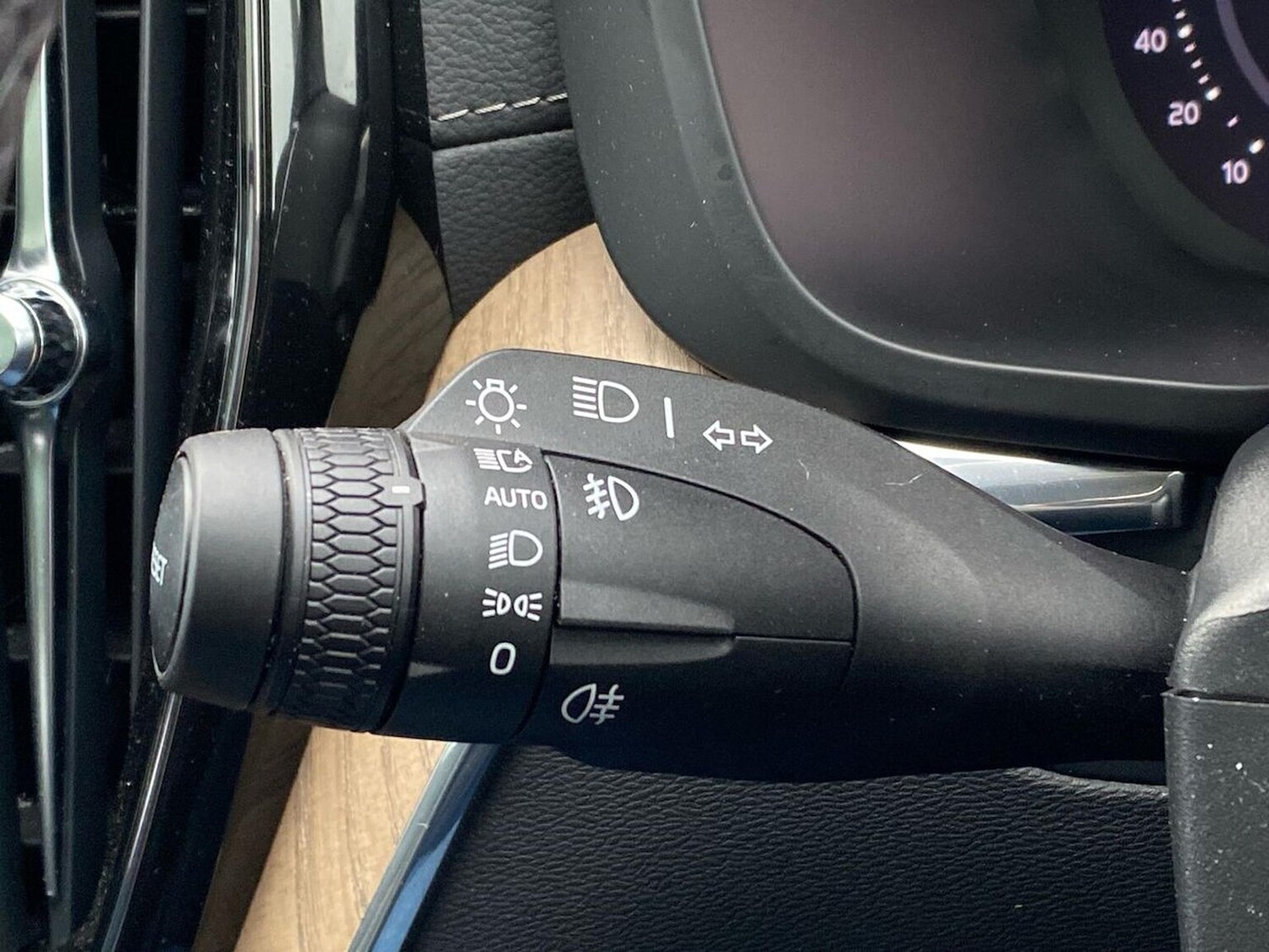 Used Volvo XC60 2025 for sale - 77901699: Photo 28