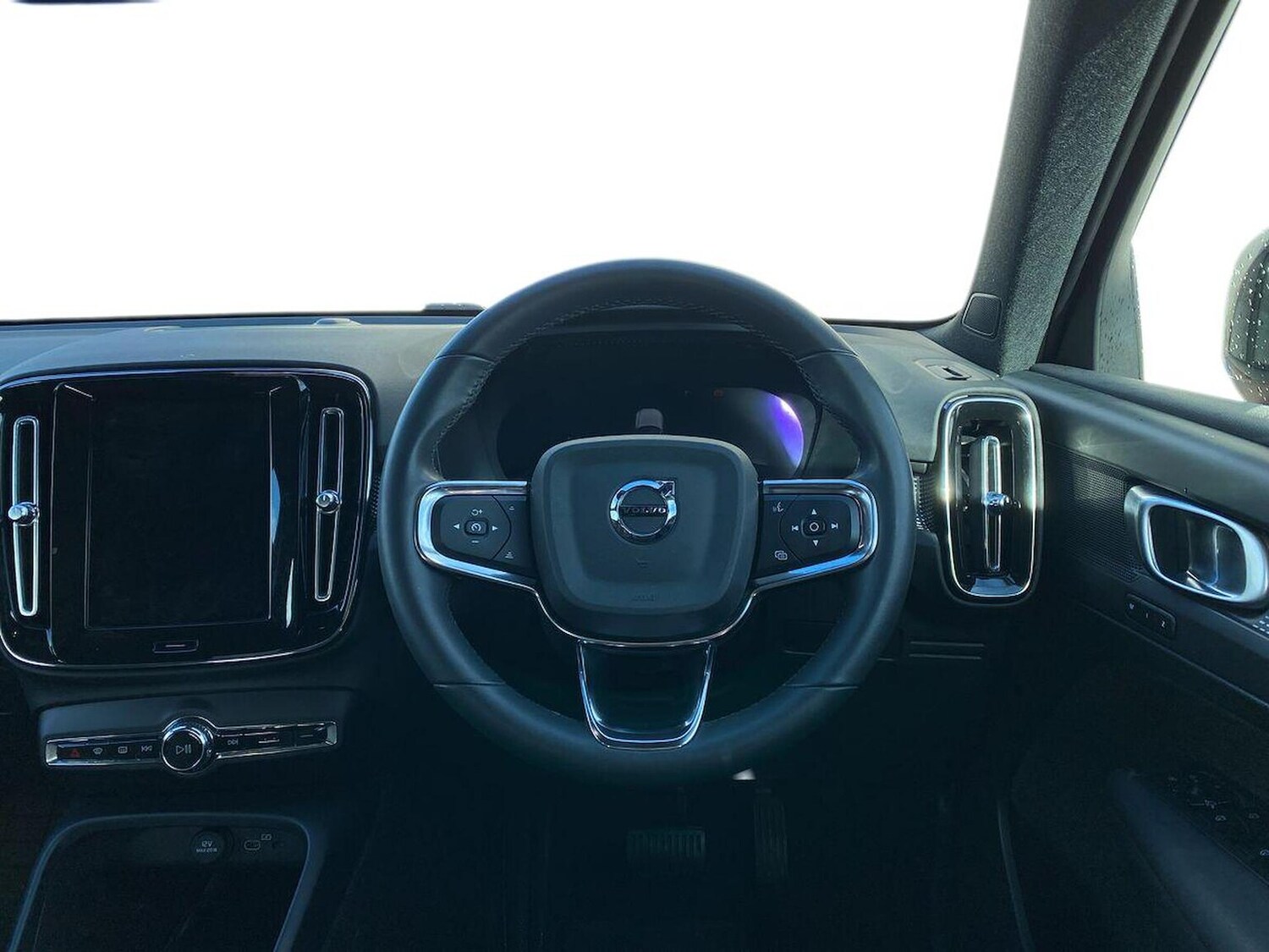 Used Volvo XC40 2022 for sale - 78191093: Photo 11