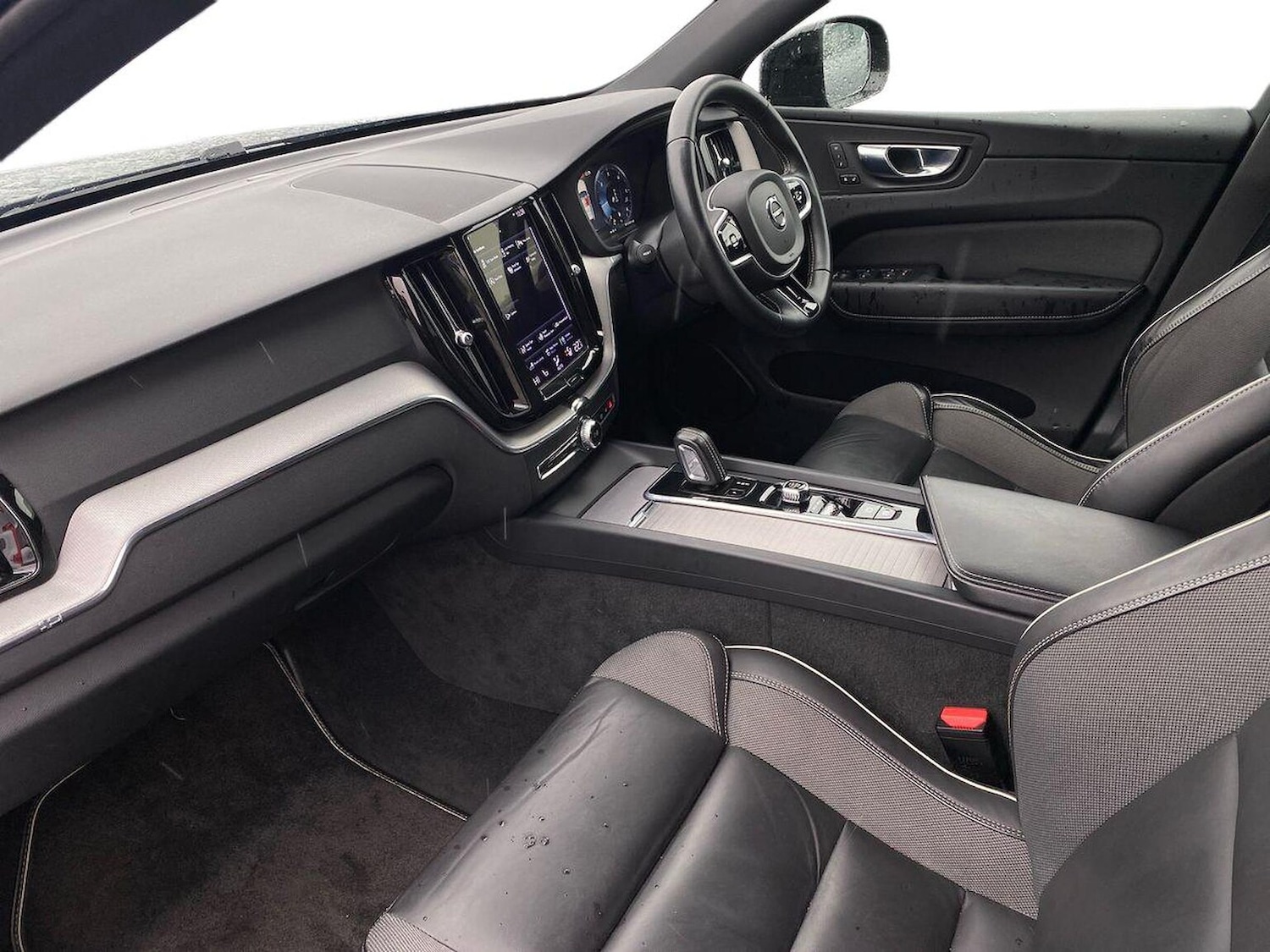 Used Volvo XC60 2021 for sale - 76174210: Photo 8