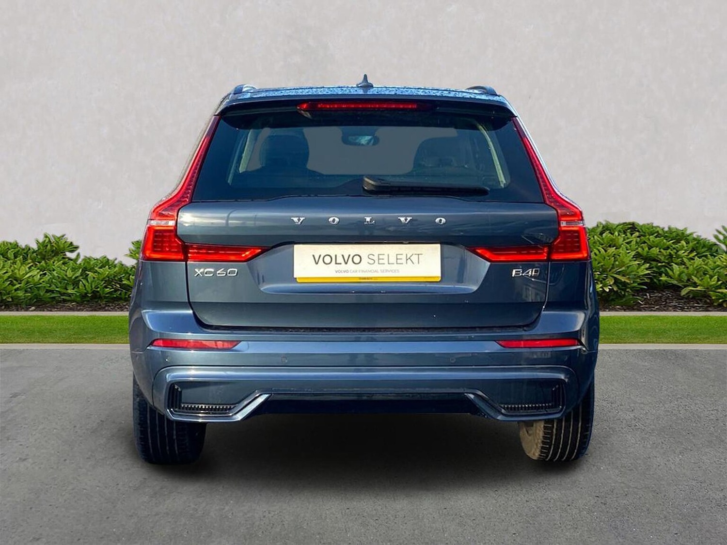 Used Volvo XC60 2023 for sale - 76396925: Photo 5