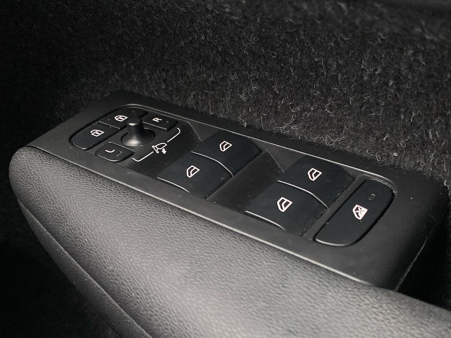 Used Volvo XC40 2020 for sale - 76490758: Photo 22