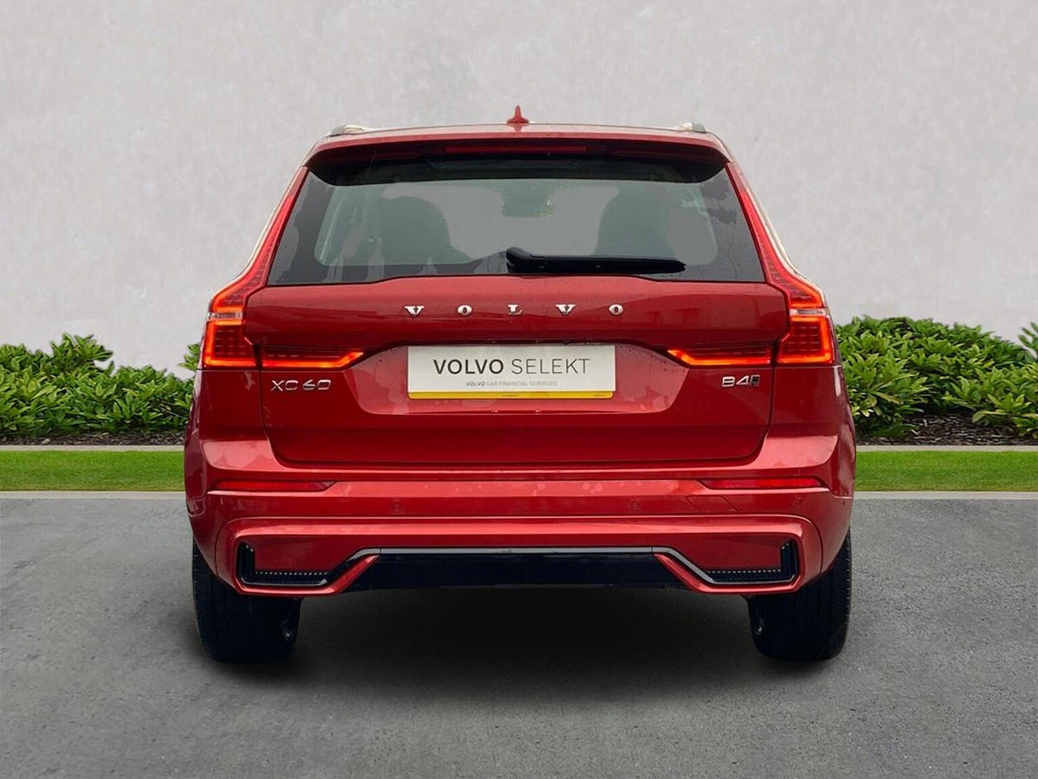 Used Volvo XC60 2023 for sale - 76365052: Photo 5