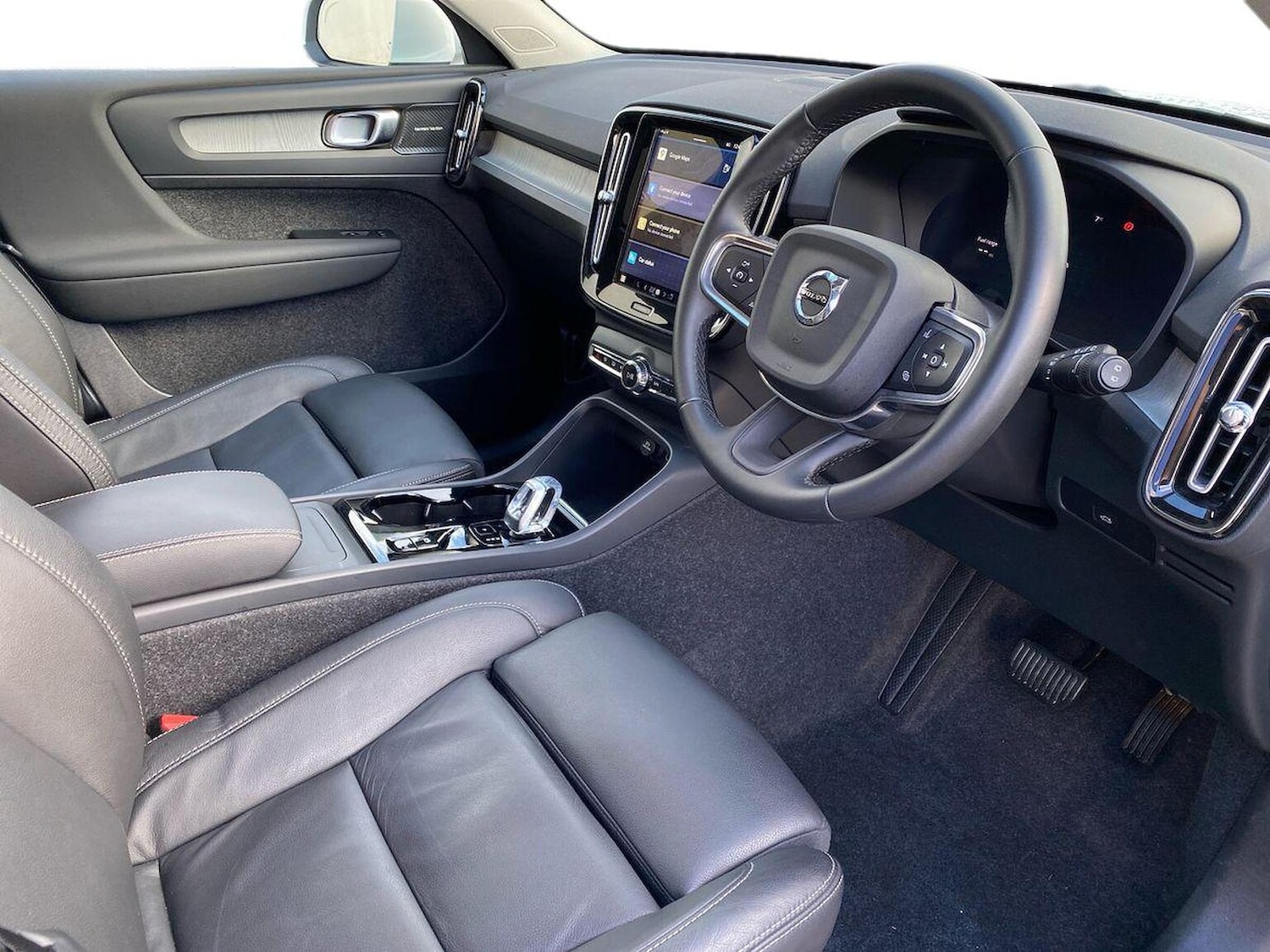 Used Volvo XC40 2025 for sale - 77489717: Photo 15