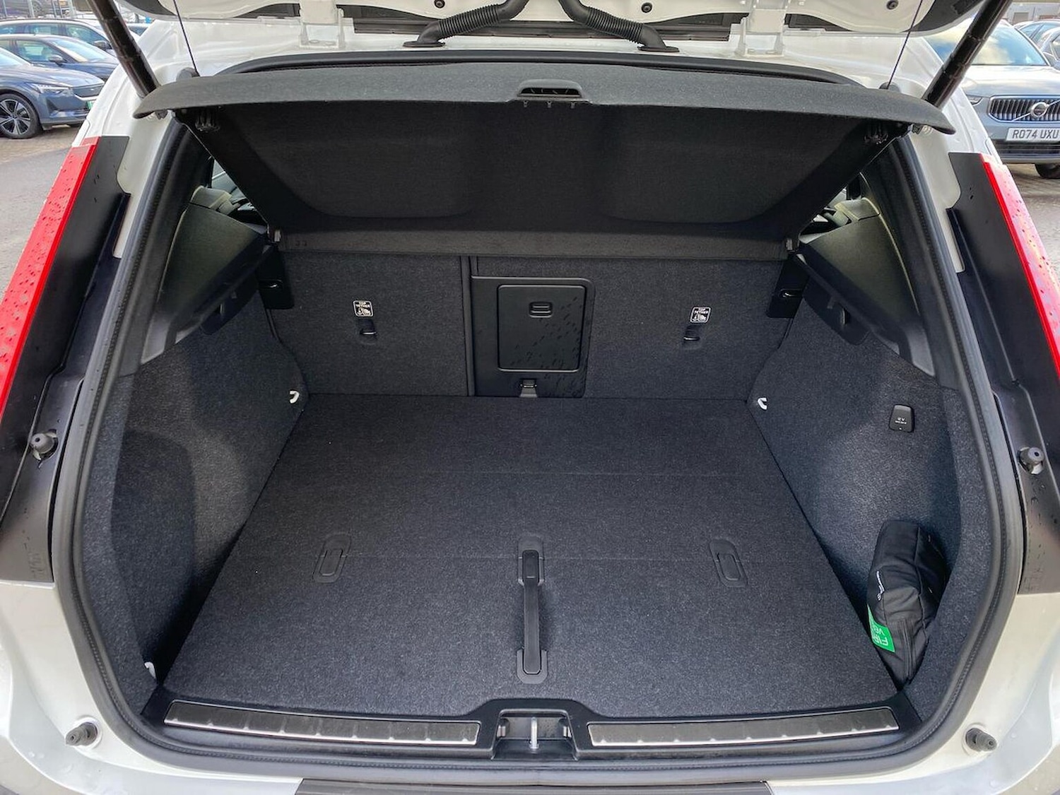 Used Volvo XC40 2025 for sale - 77489717: Photo 17