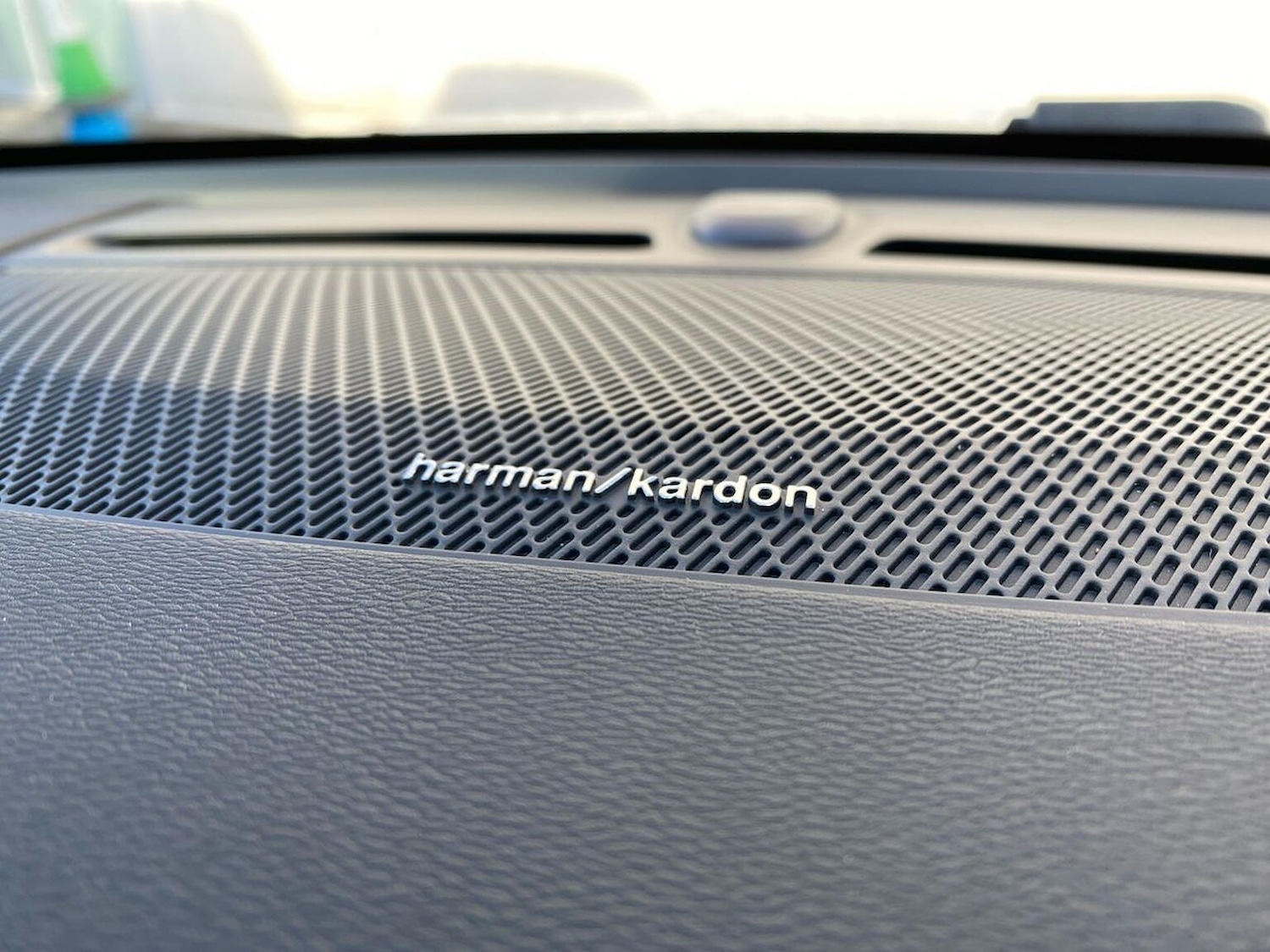 Used Volvo XC40 2025 for sale - 77489717: Photo 30