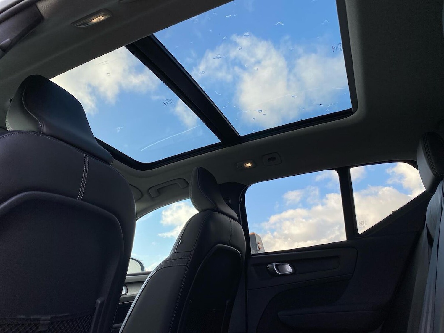 Used Volvo XC40 2025 for sale - 77489717: Photo 31