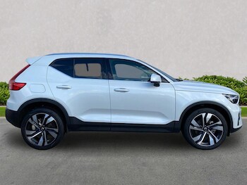 Used Volvo XC40 2025 for sale - 77489717: Photo