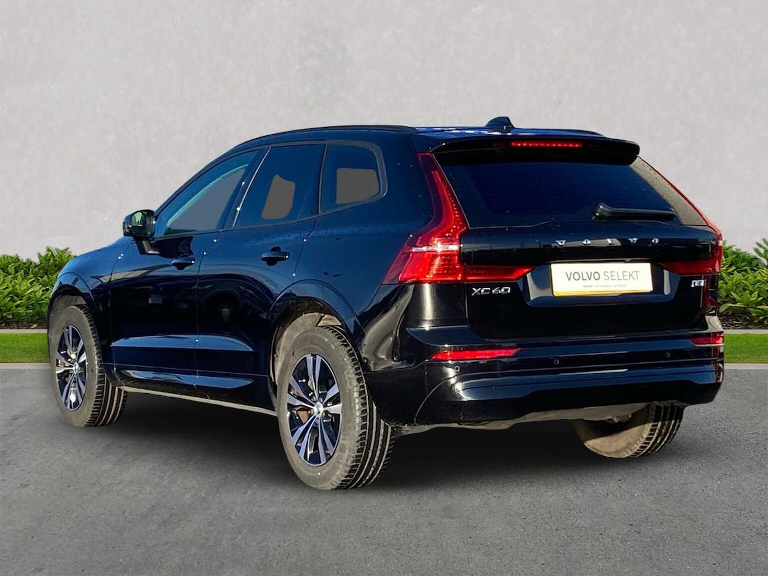 Used Volvo XC60 2023 for sale - 76594676: Photo 3