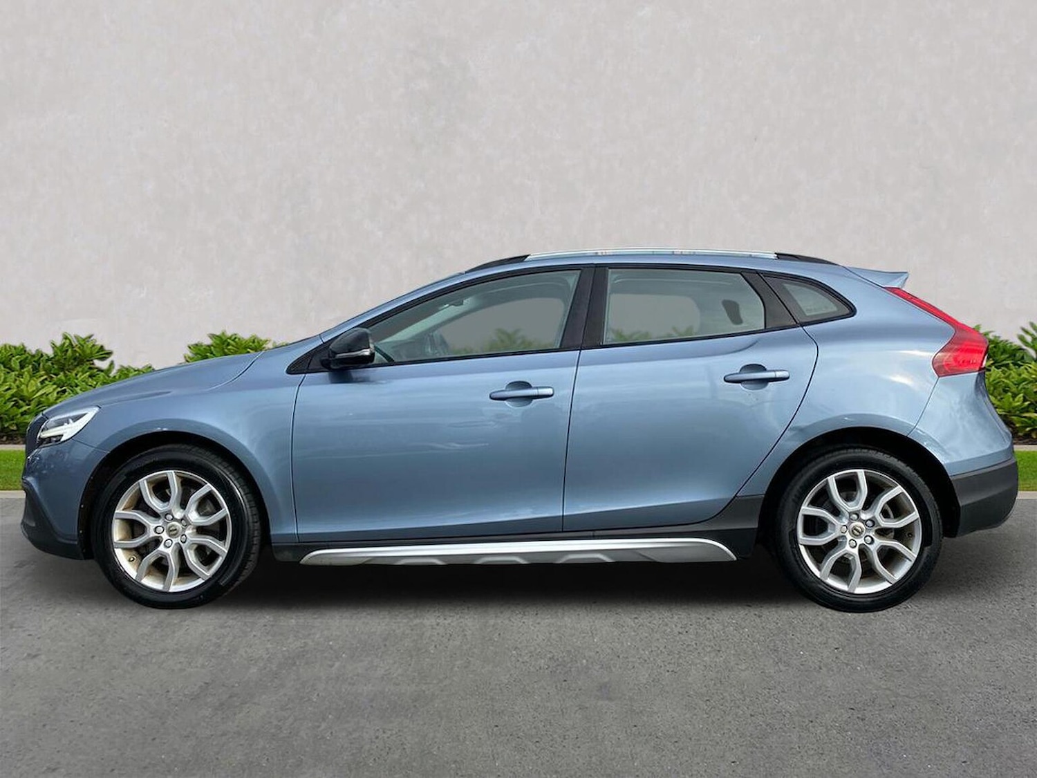 Used Volvo V40 2017 for sale - 76363351: Photo 20