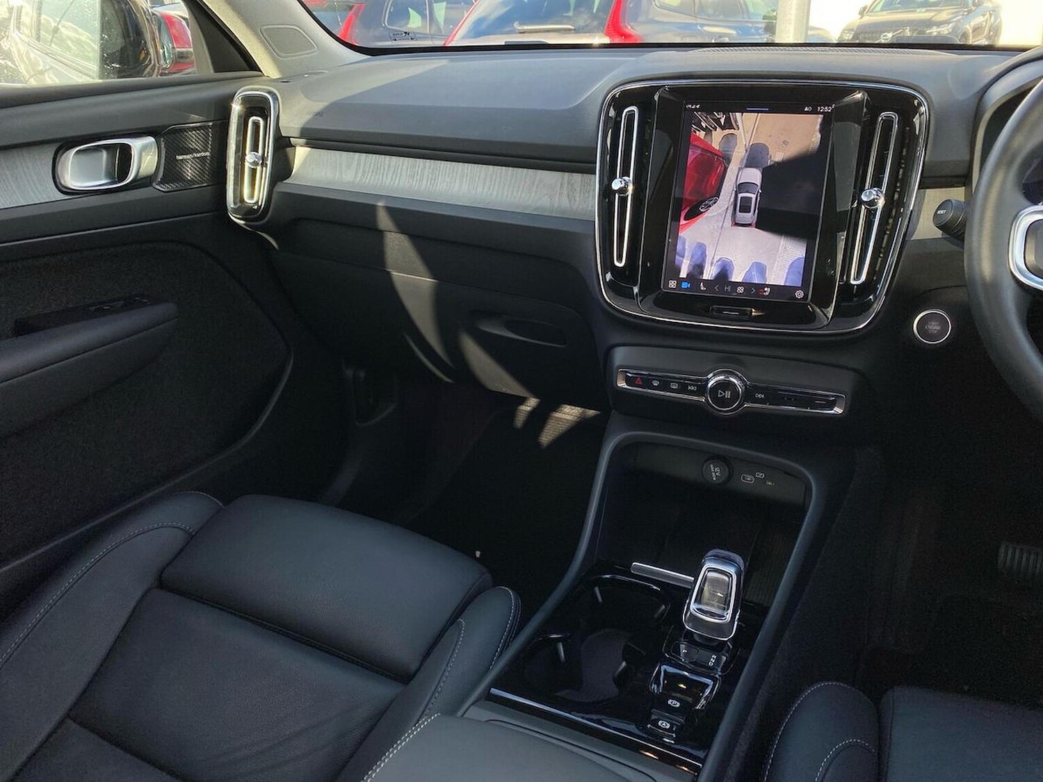 Used Volvo XC40 2024 for sale - 76353629: Photo 13