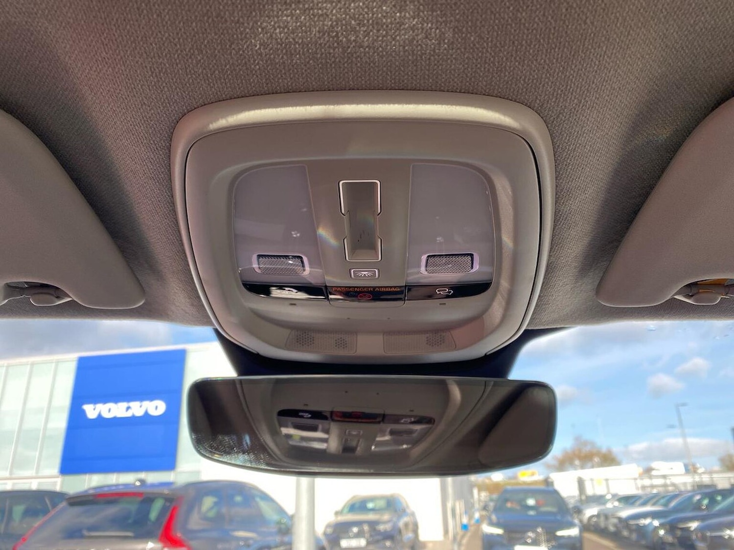 Used Volvo XC40 2024 for sale - 76353629: Photo 14