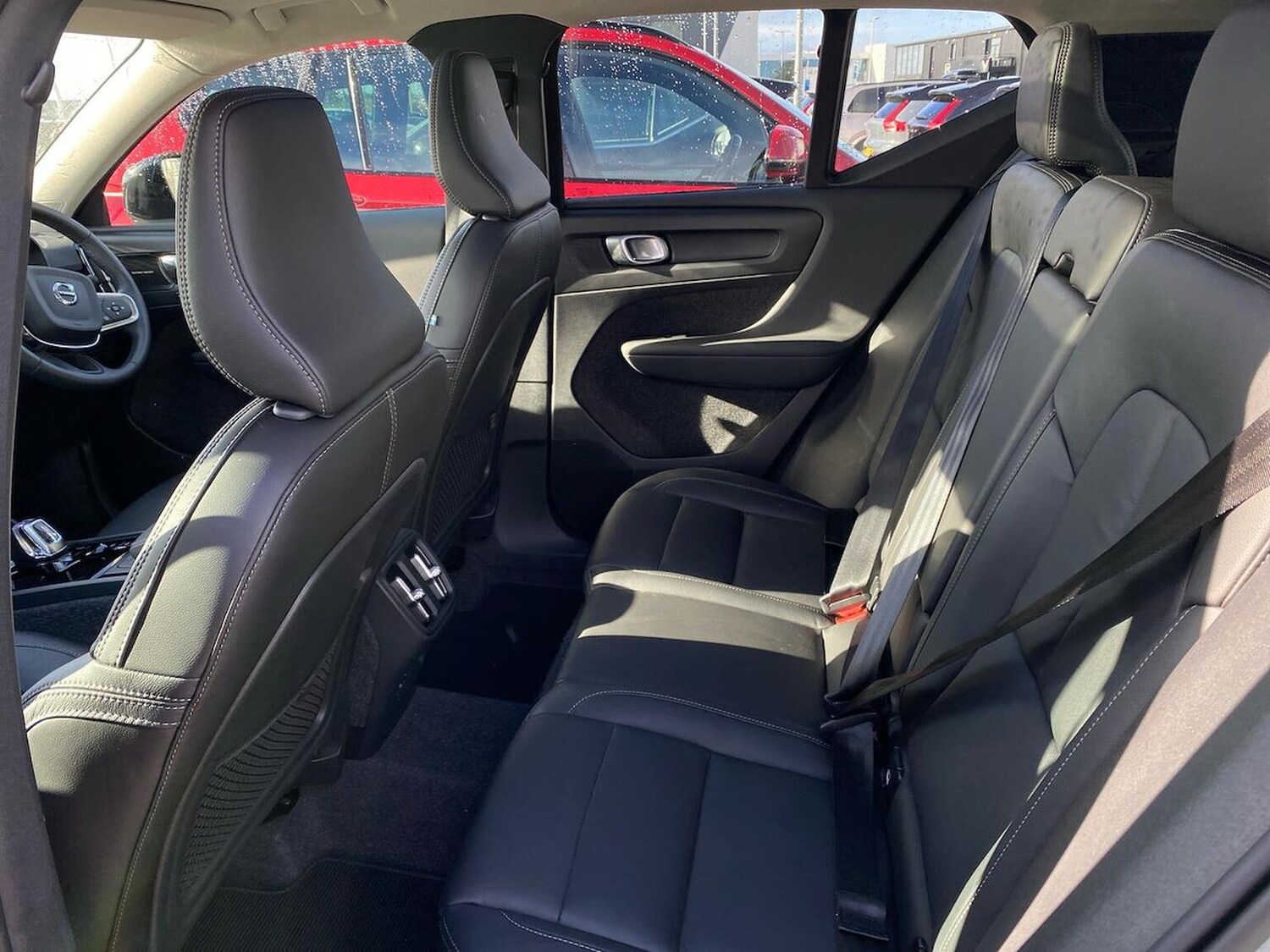 Used Volvo XC40 2024 for sale - 76353629: Photo 16