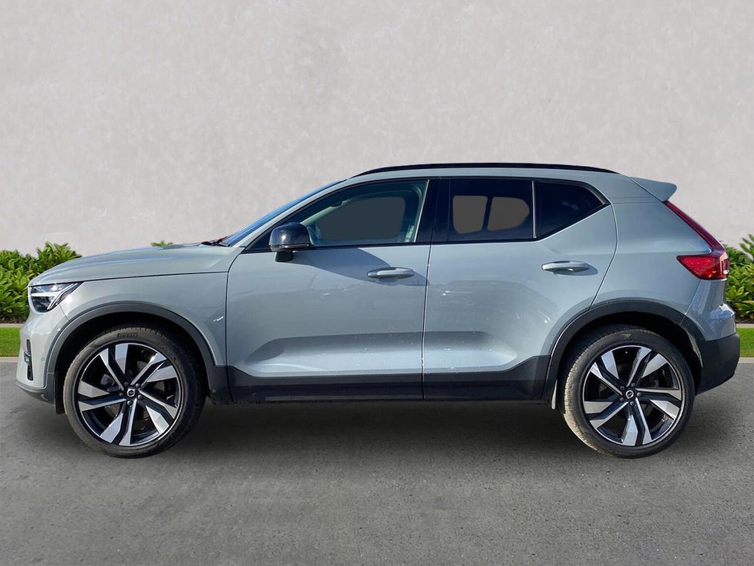Used Volvo XC40 2024 for sale - 76353629: Photo 19