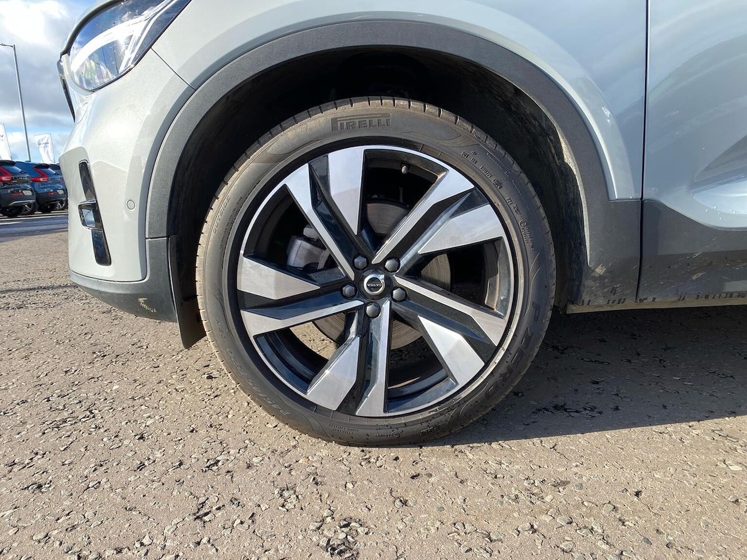 Used Volvo XC40 2024 for sale - 76353629: Photo 6