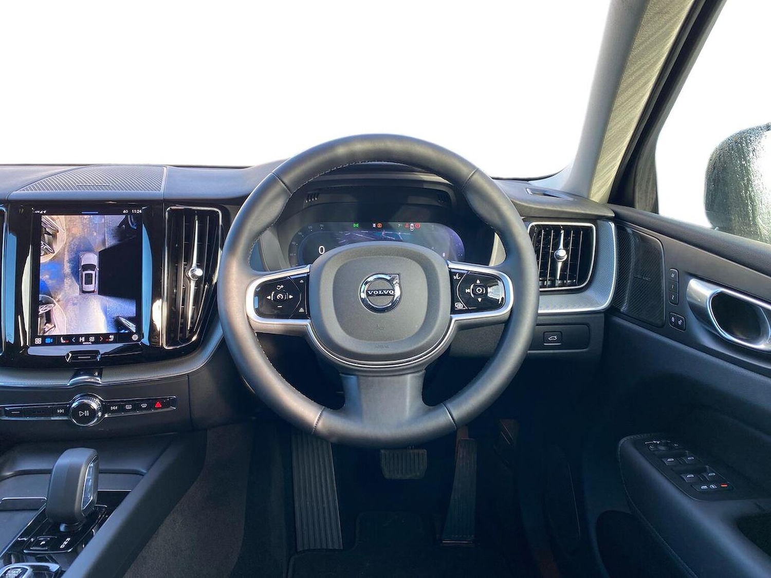 Used Volvo XC60 2025 for sale - 76353598: Photo 10