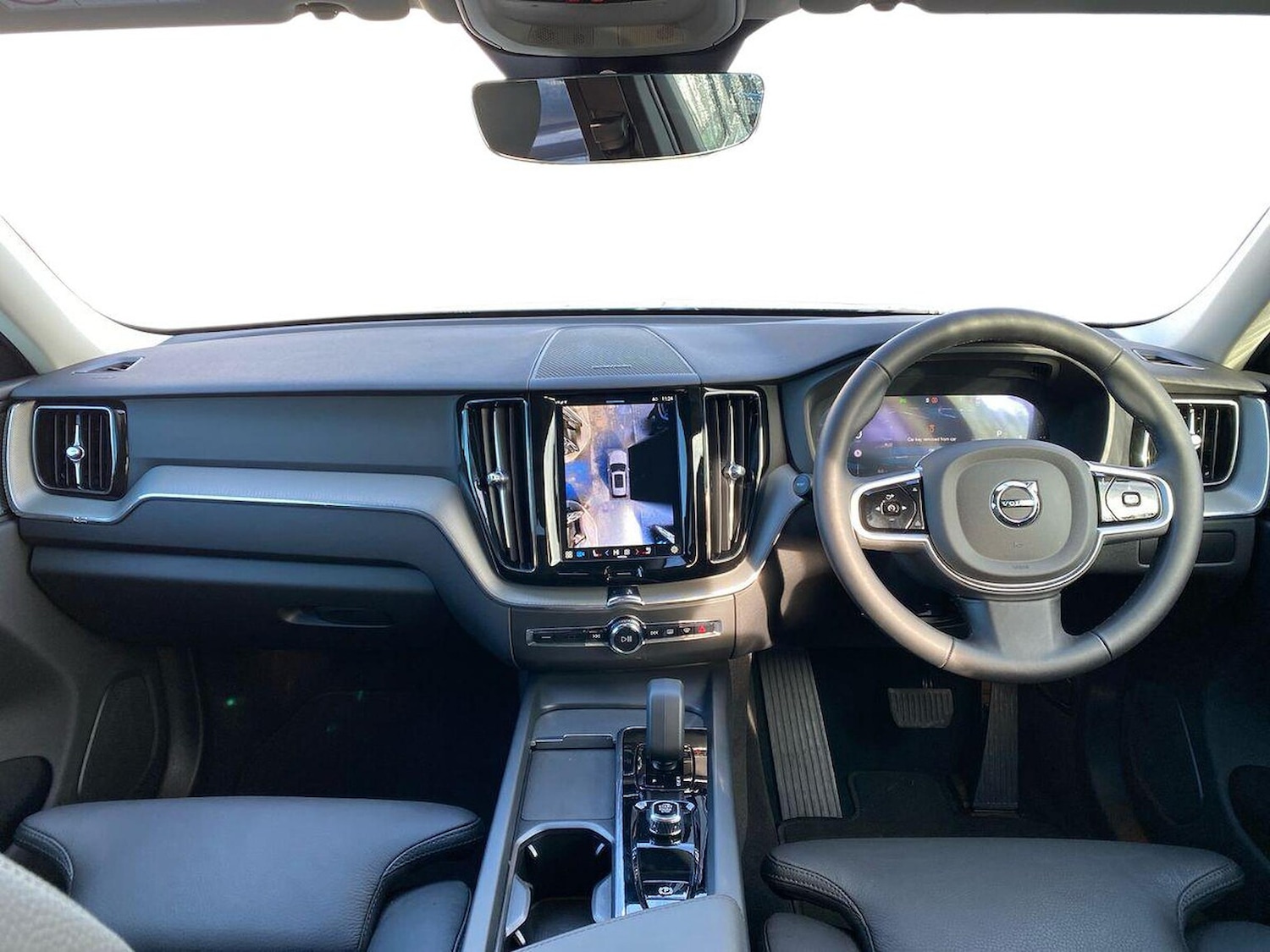 Used Volvo XC60 2025 for sale - 76353598: Photo 9