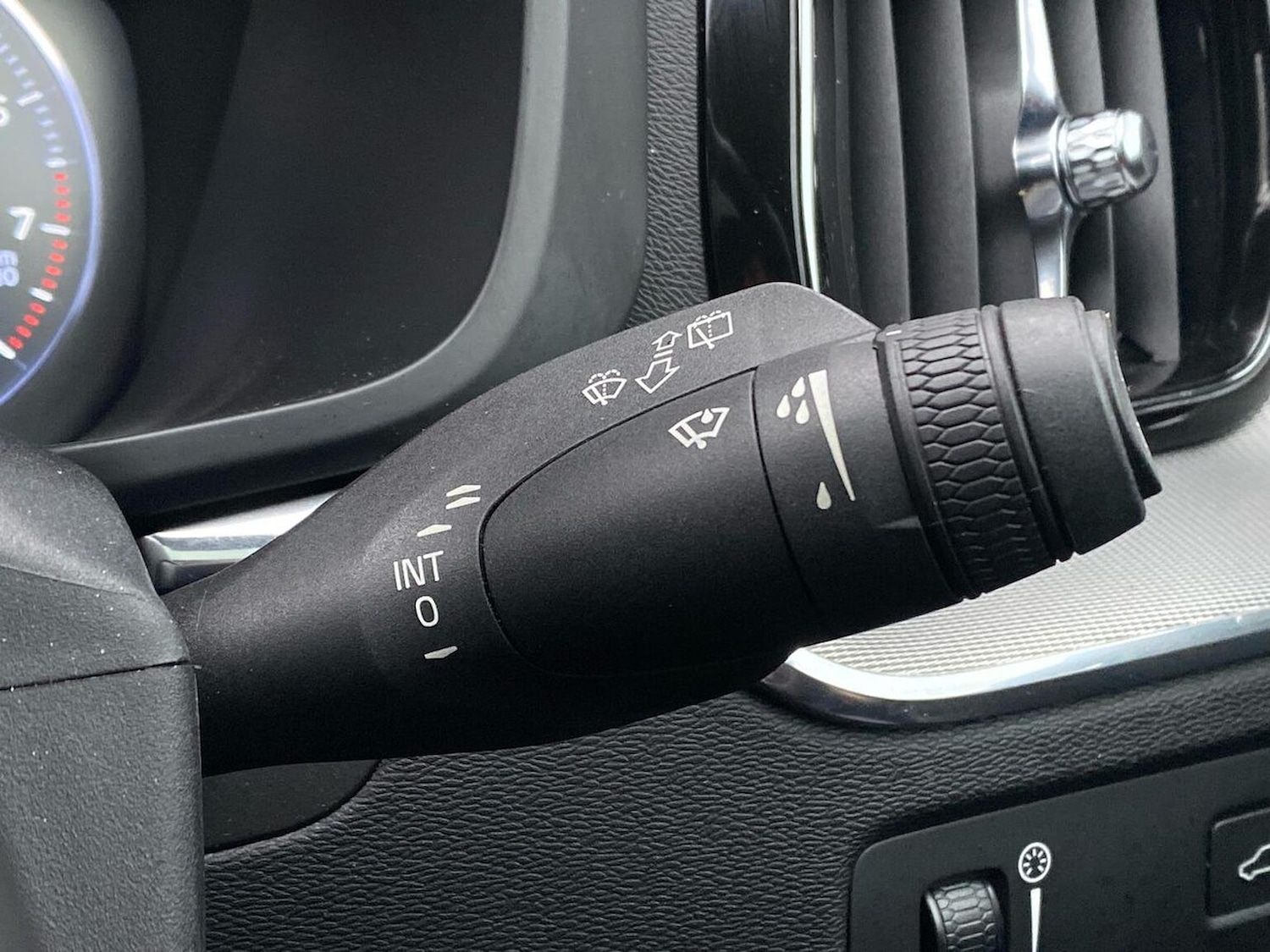 Used Volvo XC60 2019 for sale - 76455297: Photo 27