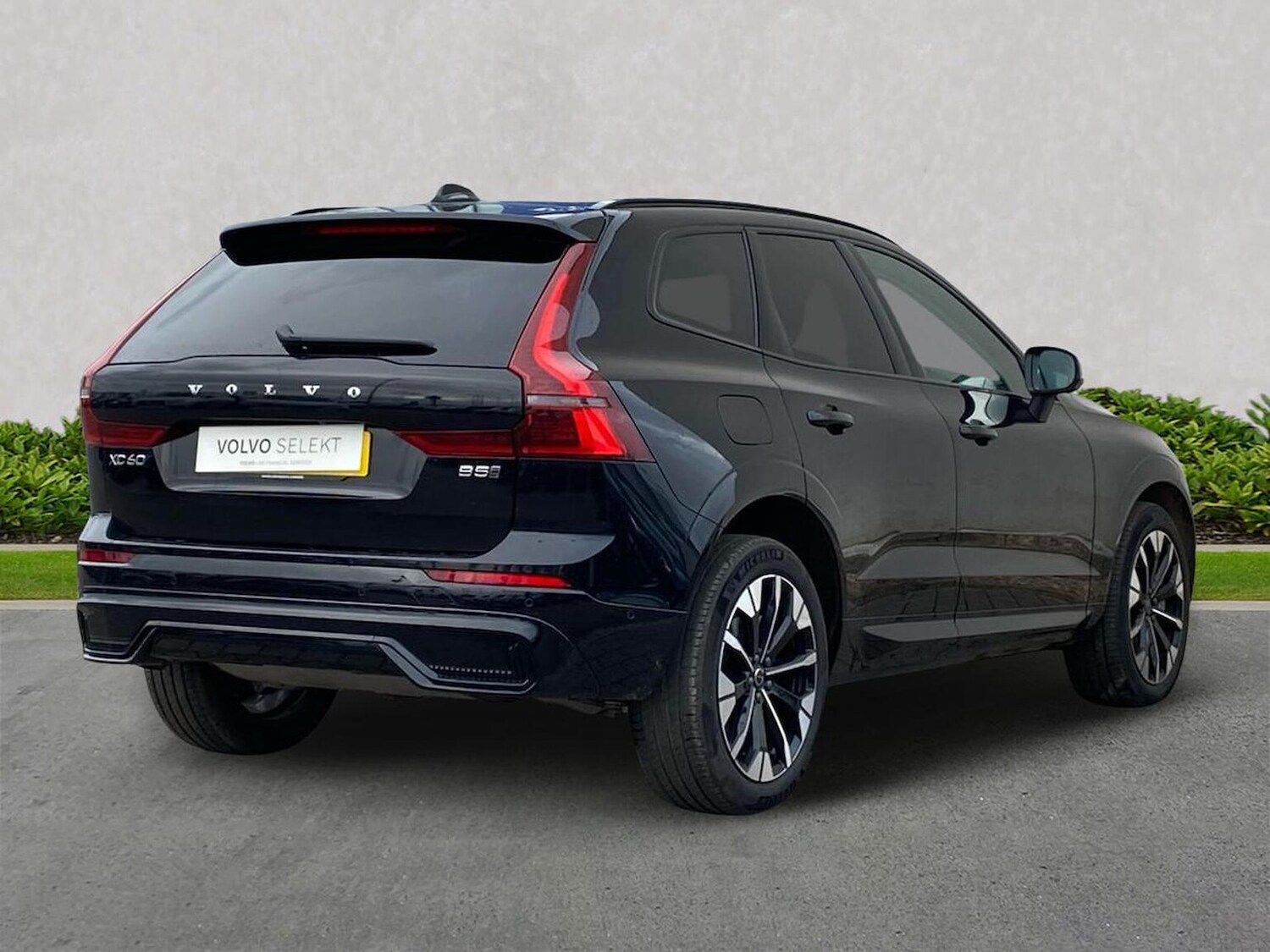 Used Volvo XC60 2025 for sale - 77901701: Photo 18