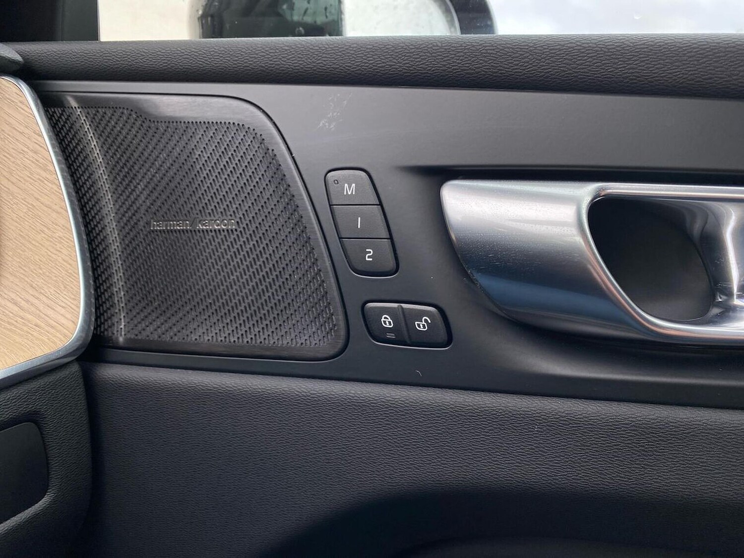 Used Volvo XC60 2025 for sale - 77901701: Photo 37