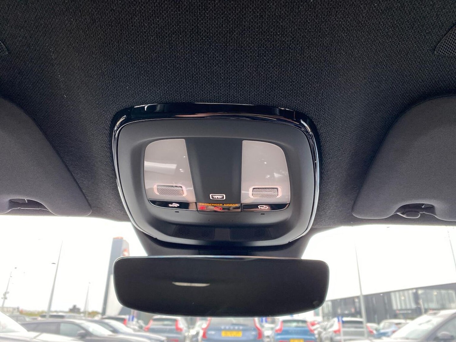 Used Volvo XC40 2025 for sale - 76281225: Photo 15