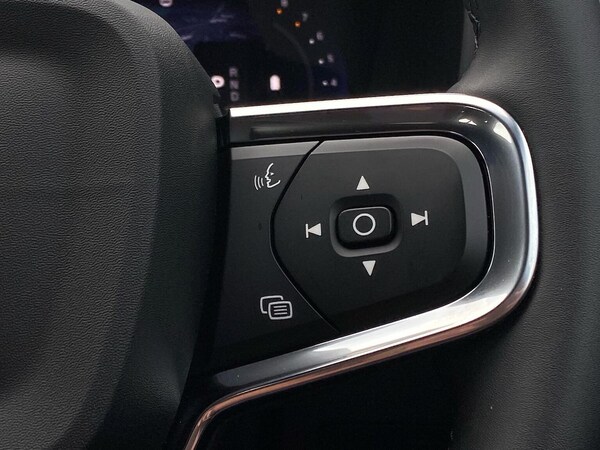 Used Volvo XC40 2025 for sale - 76281225: Photo 27