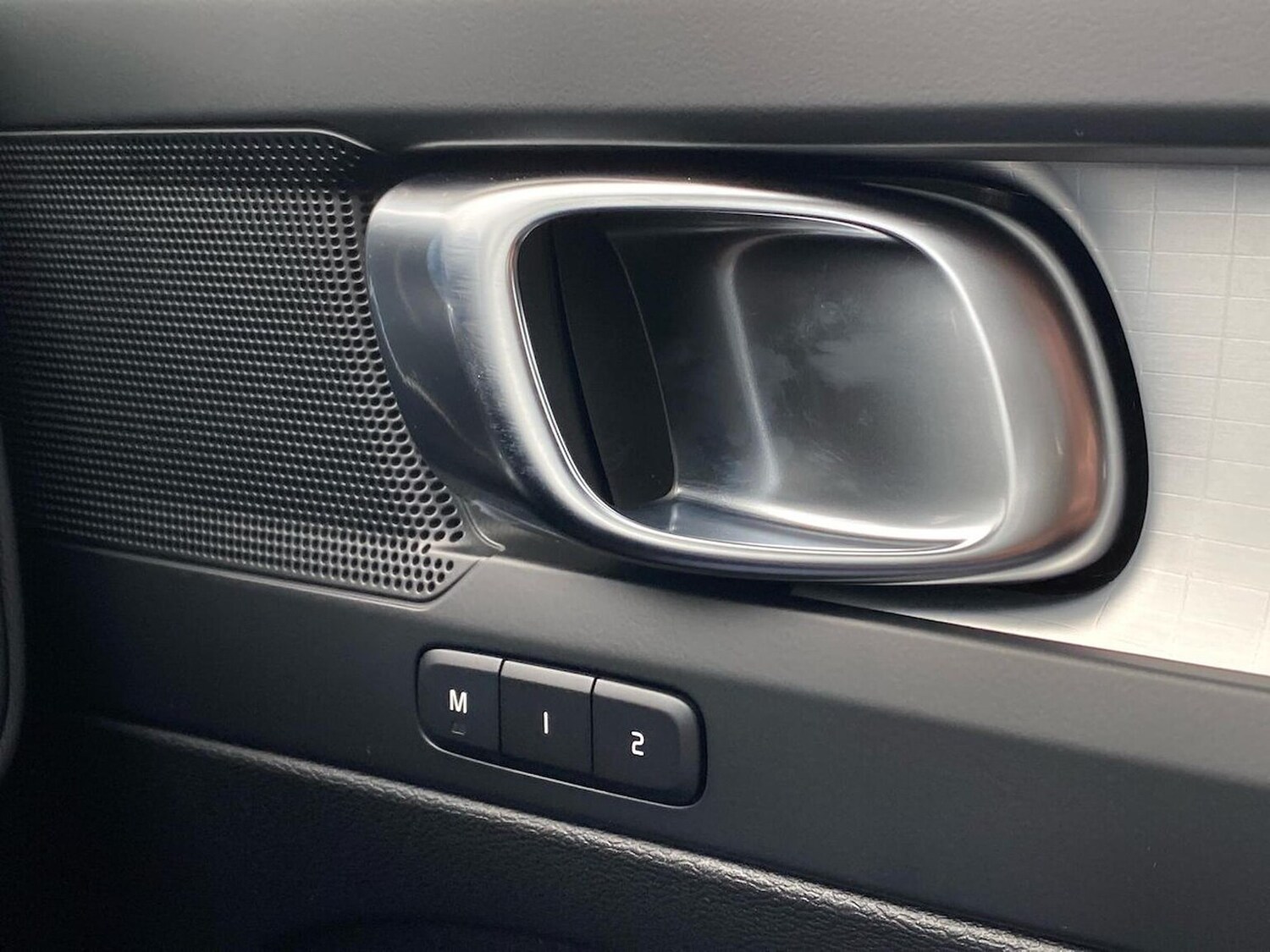 Used Volvo XC40 2025 for sale - 76281225: Photo 40