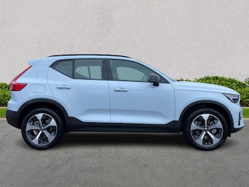 Used Volvo XC40 2025 for sale - 76281225: Photo 4
