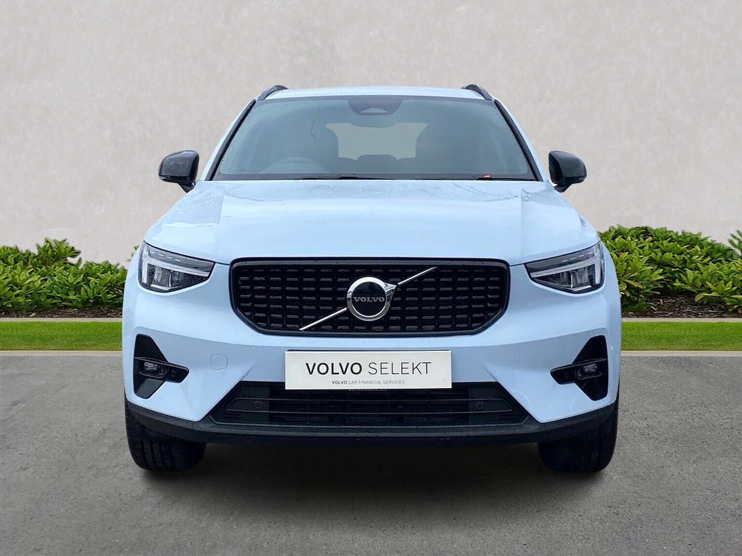 Used Volvo XC40 2025 for sale - 76281225: Photo 6