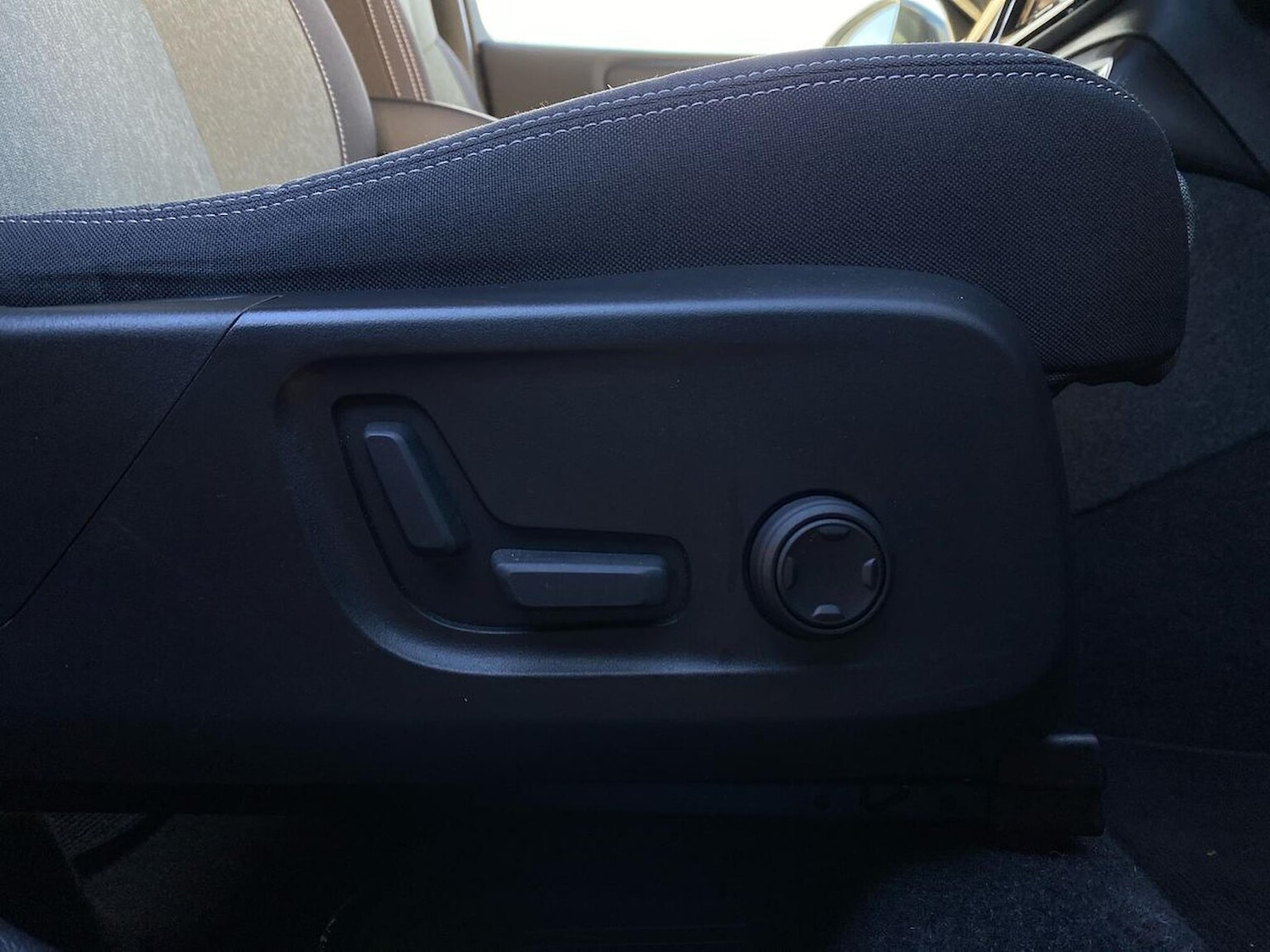 Used Volvo XC40 2022 for sale - 76958733: Photo 31