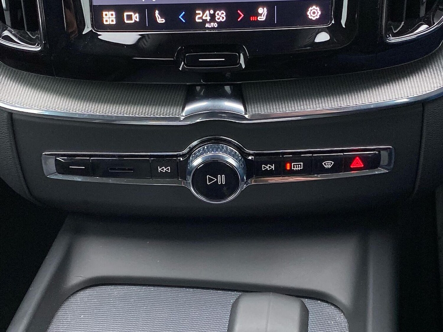 Used Volvo XC60 2025 for sale - 77845359: Photo 12