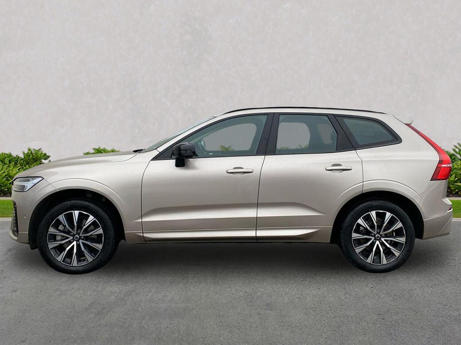 Used Volvo XC60 2025 for sale - 77845359: Photo 19
