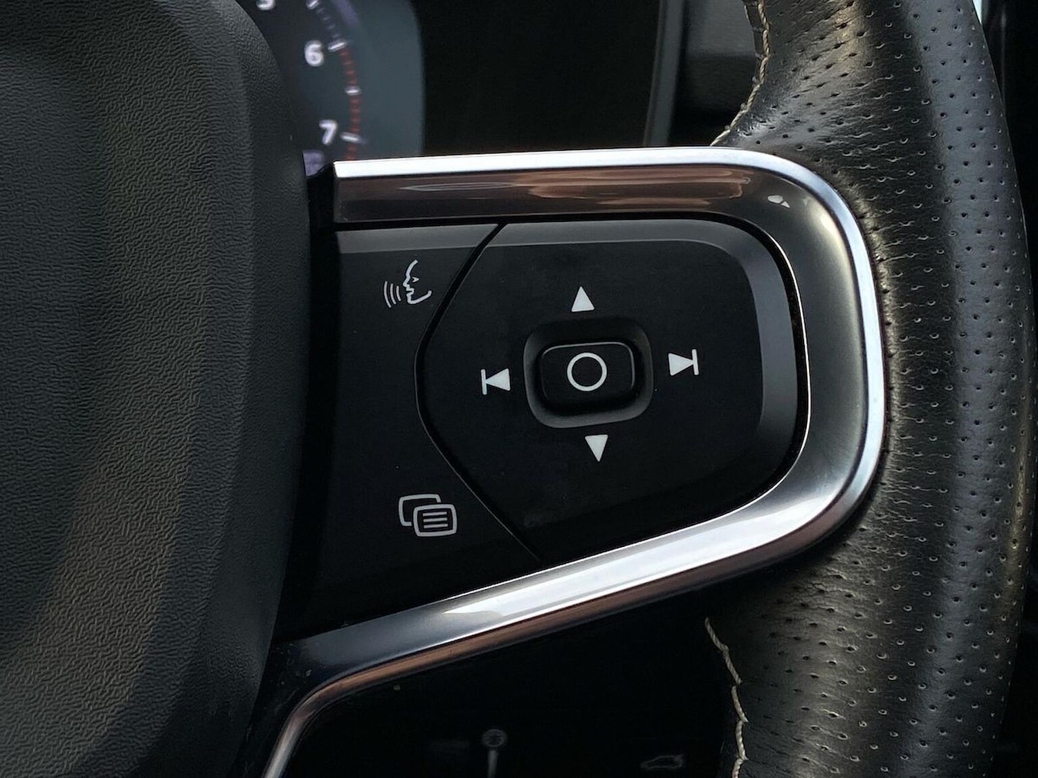 Used Volvo XC40 2021 for sale - 76958734: Photo 27