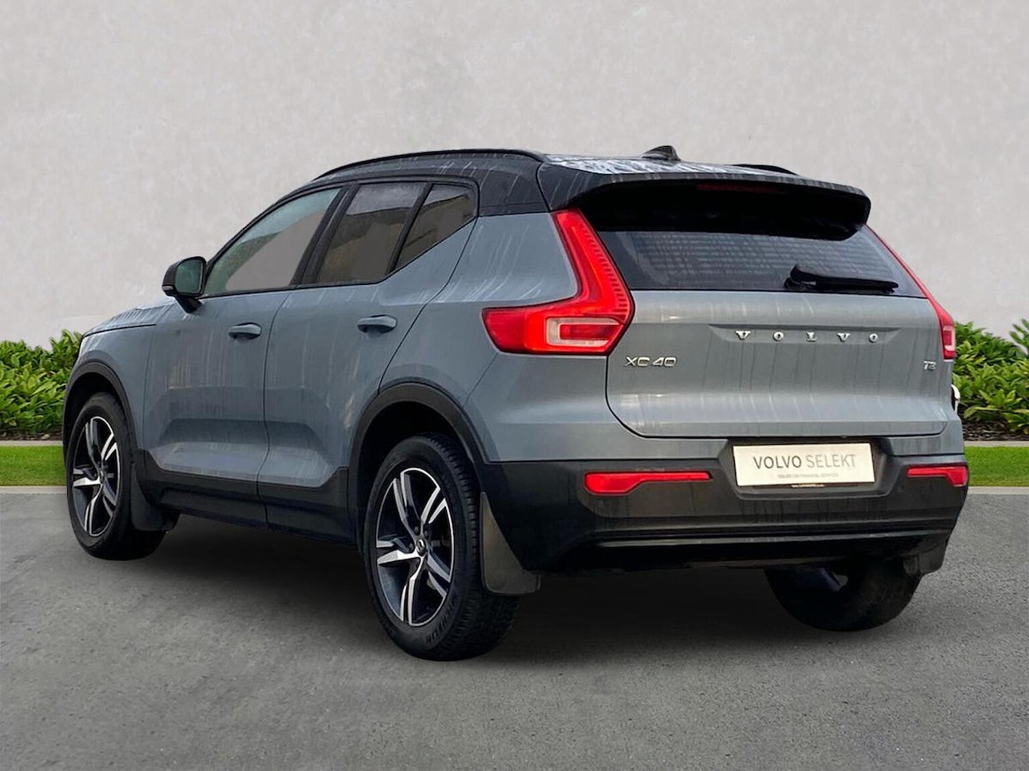 Used Volvo XC40 2021 for sale - 76958734: Photo 3
