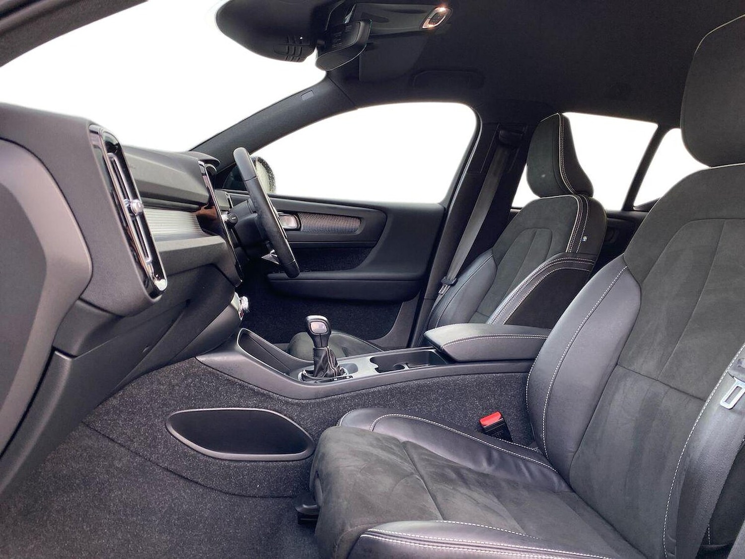 Used Volvo XC40 2021 for sale - 76958734: Photo 8