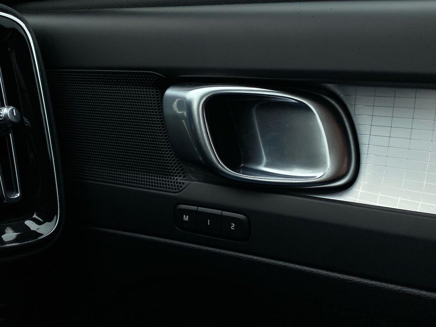 Used Volvo XC40 2023 for sale - 78191234: Photo 33