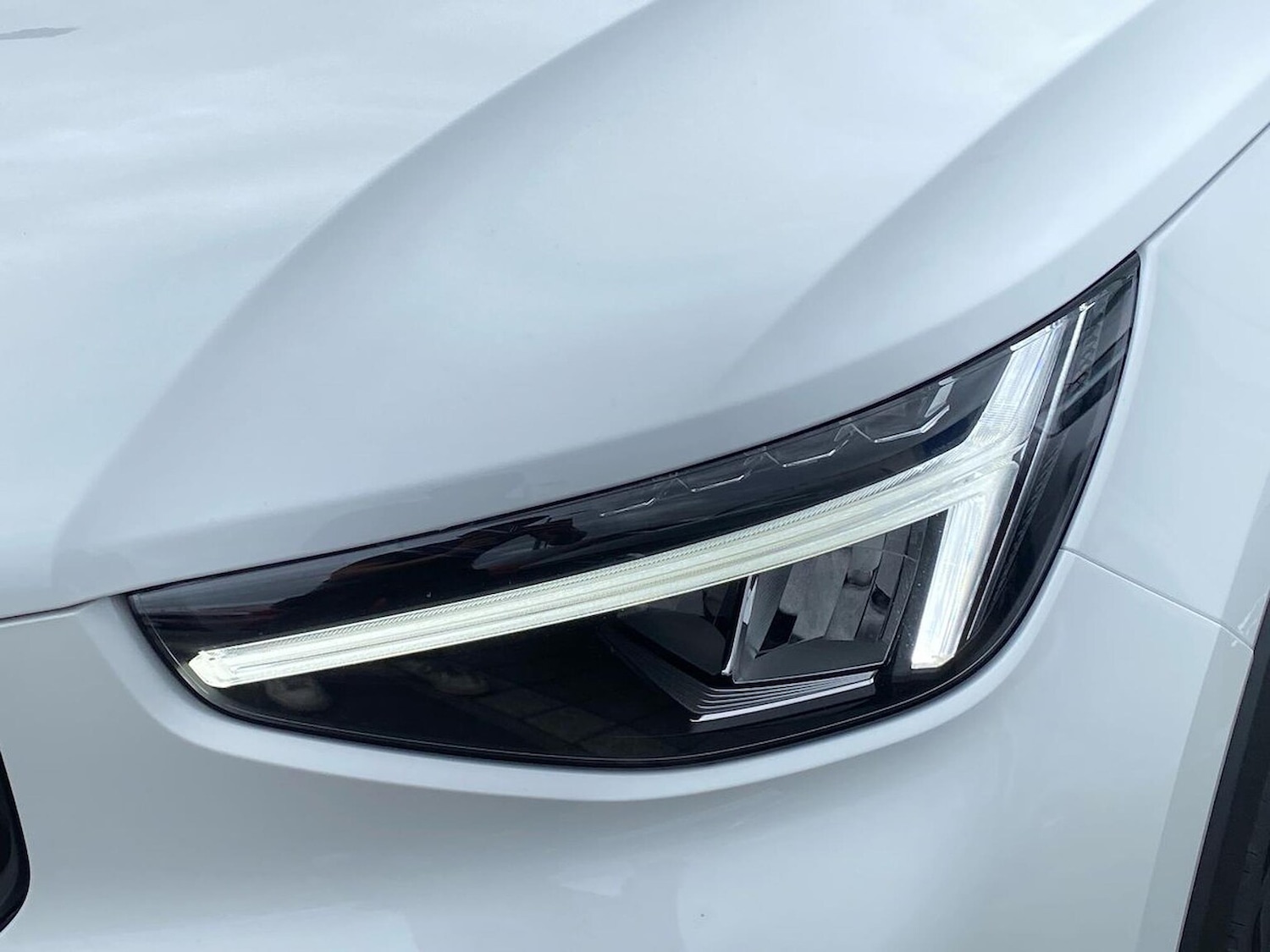 Used Volvo XC40 2025 for sale - 76115498: Photo 35