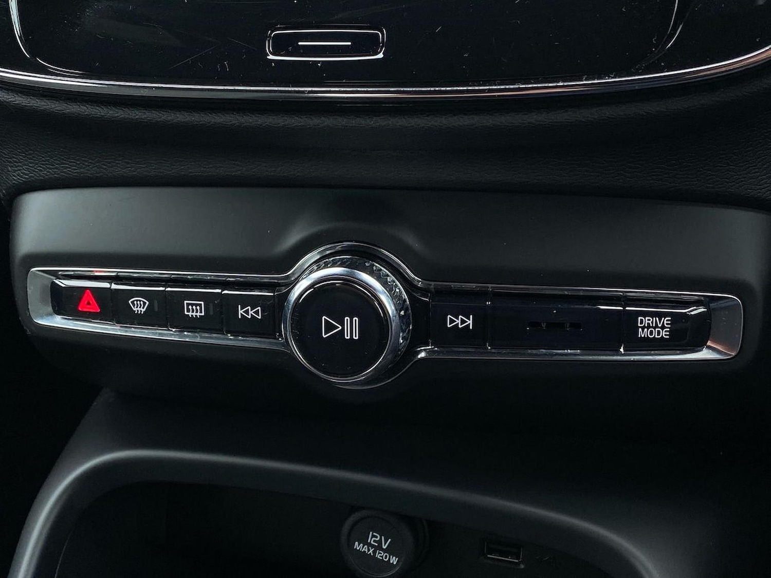 Used Volvo XC40 2020 for sale - 76335123: Photo 12