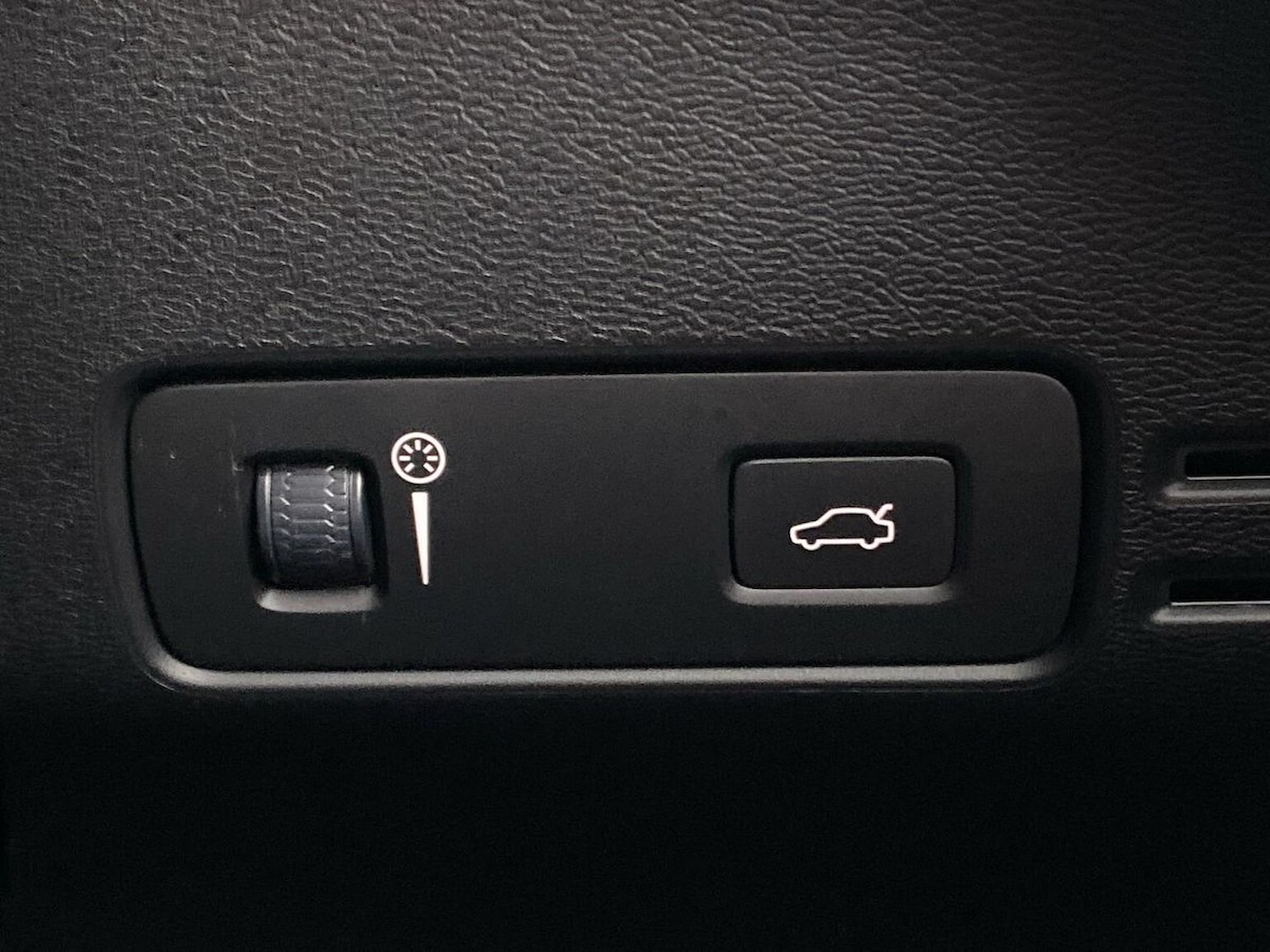 Used Volvo XC40 2020 for sale - 76335123: Photo 22
