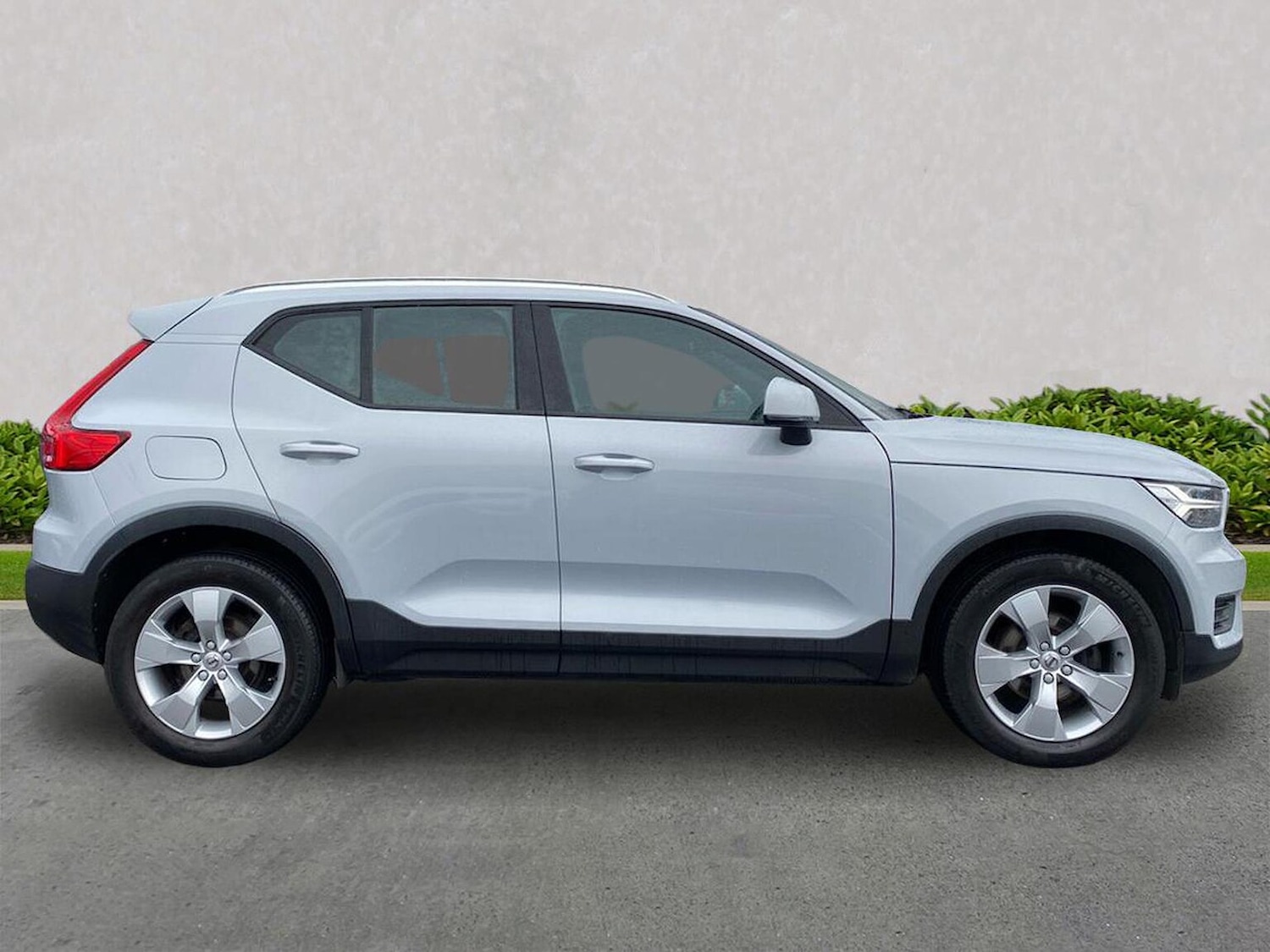 Used Volvo XC40 2020 for sale - 76335123: Photo 3