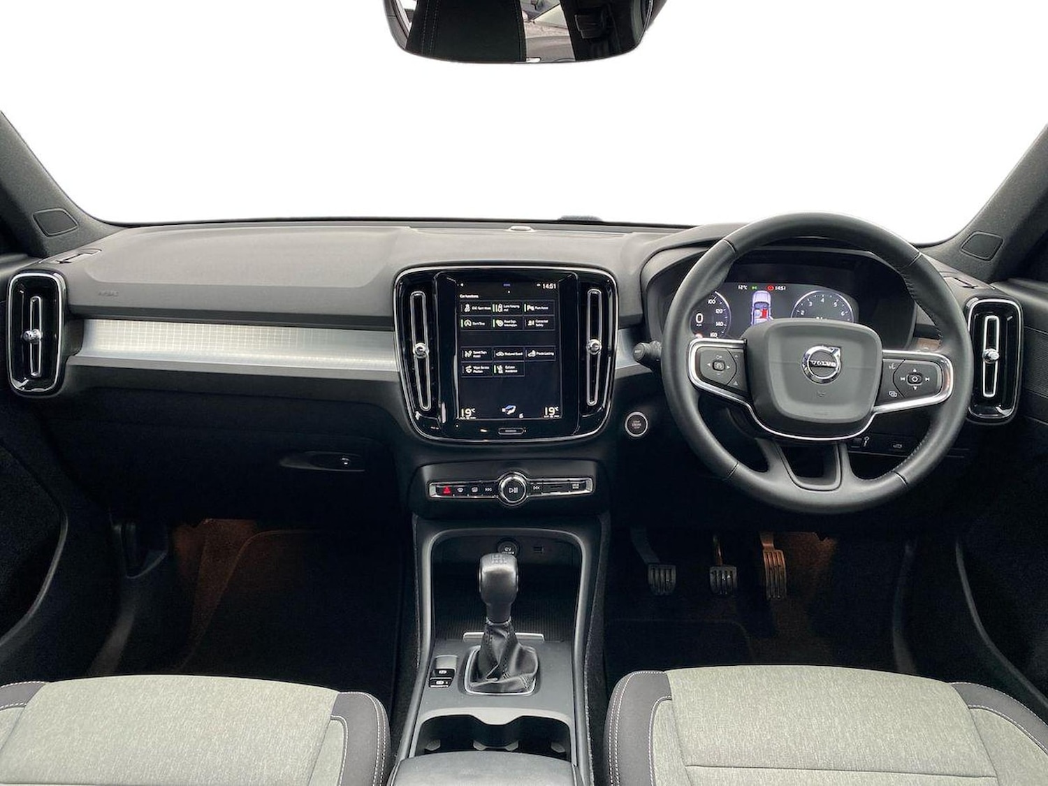 Used Volvo XC40 2020 for sale - 76335123: Photo 8