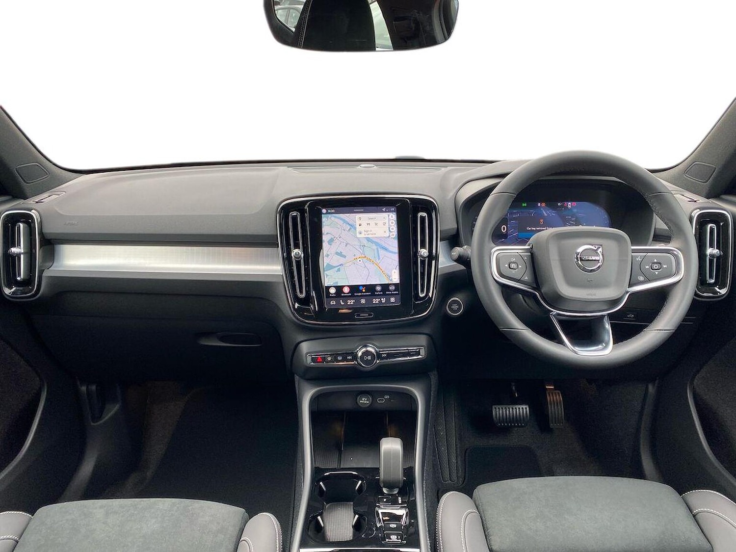 Used Volvo XC40 2025 for sale - 76115503: Photo 9