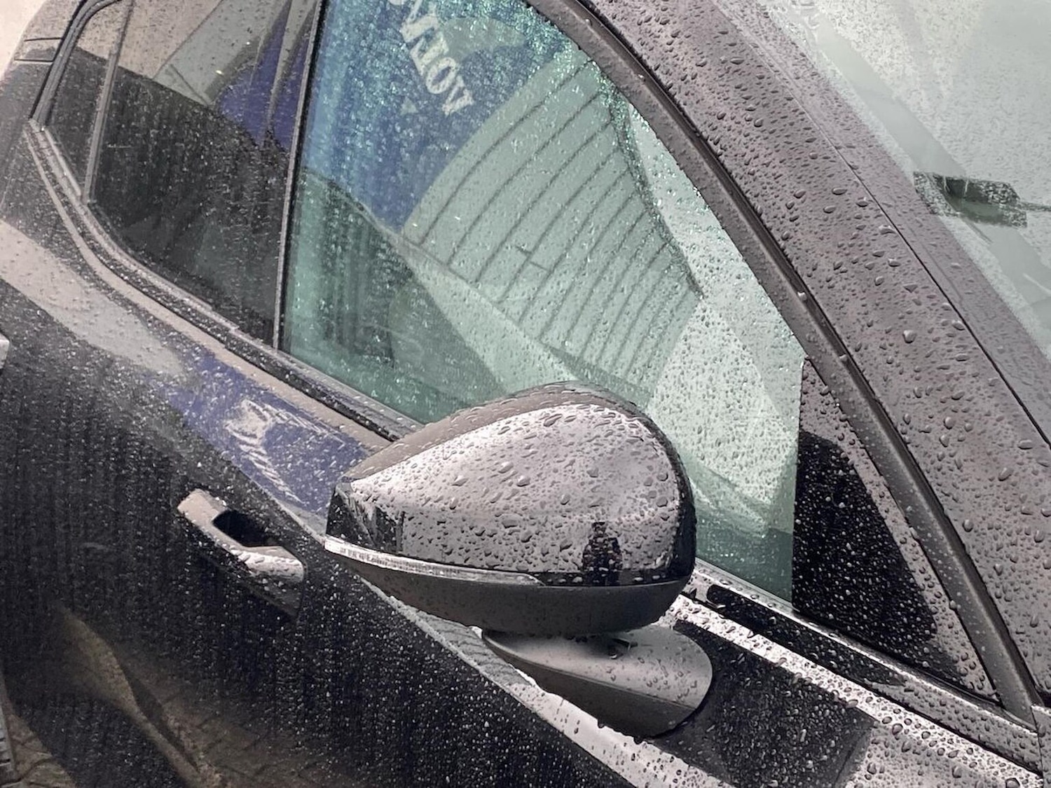 Used Volvo EX30 2025 for sale - 76763463: Photo 34