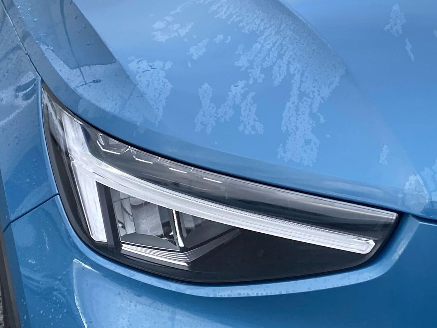 Used Volvo XC40 2023 for sale - 76407385: Photo 33