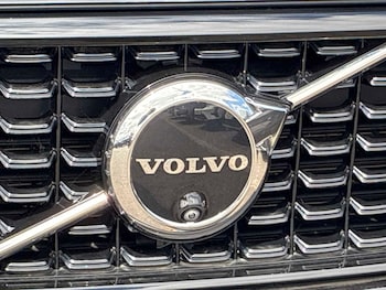 Used Volvo XC40 2024 for sale - 79341161: Photo