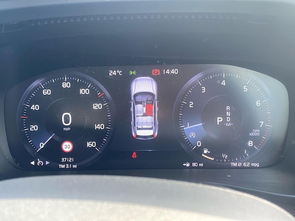 Used Volvo XC40 2021 for sale - 76211961: Photo 10