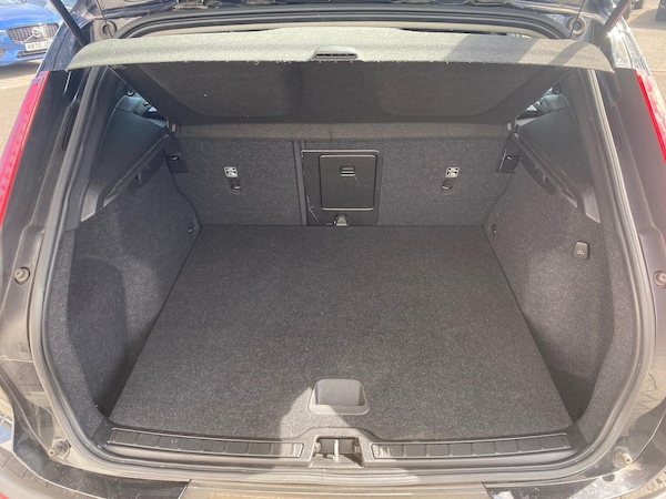 Used Volvo XC40 2021 for sale - 76211961: Photo 17